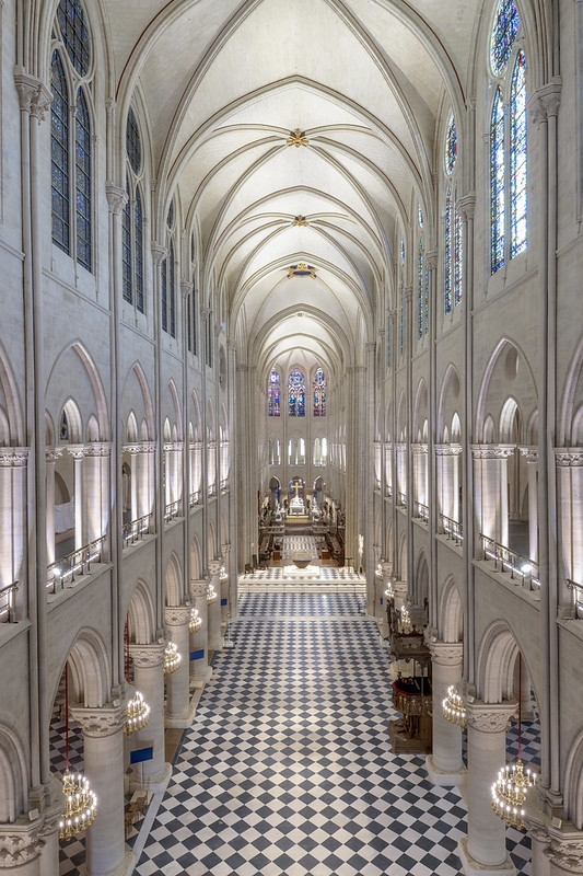 Zumtobel Group se podílí na osvětlení nově obnovené Katedrály Notre-Dame v Paříži